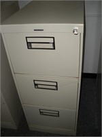 3 Drawer File Cabinet w/ Key 18 x28 x41 Inch