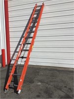 21 ft Fiberglass Extension Ladder