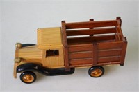 Wooden Truck from Heritage Mint 10L