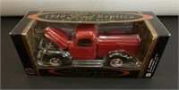 1940 Ford Replica Red / Black Truck 1:18 Scale