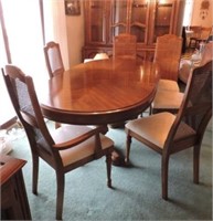 Oak Dining Table, 2 Leaves & 6 Chairs