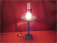 Lamp w/ Crackle Glass Shade