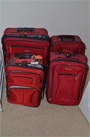 4 Pieces of Luggage-American,Samsonite,Swiss Gear