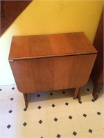 Vintage Drop Leaf End Table