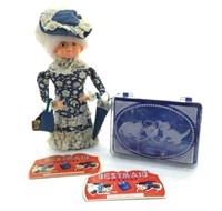 Hommer Cats Sewing Box & Sewing Needles, Etc