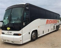 2000 Motor Coach Industries Bus