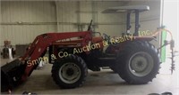 Massey Fergason 481 Tractor w/Massey 1070 Loader