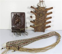Lot: 2 tie holders, horse and oar motifs