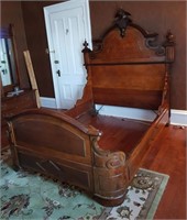 STUNNING 1800'S FULL SIZE DOUBLE BED