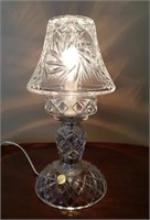 SWEET PINWHEEL CUT CRYSTAL BOUDOIR LAMP