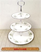 BEAUTIFUL PARAGON "FIRST LOVE" CAKE STAND