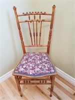 SWEET VICTORIAN STICK AND BALL ACCENT CHAIR
