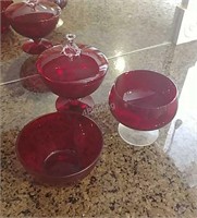 KT-Set of 3 Cranberry Glass items