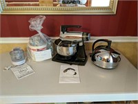 KT- 3rd lot of 3 Small Kitchen Appliances