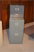 Single drawer file cabinet and 2 door file cabinet