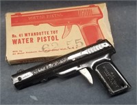 Wyandotte No.41 Water Pistol in Orig. Box