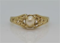 10K GOLD PEARL RING