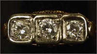 TRIPLE ROUND DIAMOND 14KT YELLOW GOLD RING