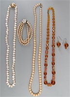 Vtg. Bead Necklaces, Bracelet & Amber Bead