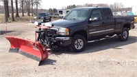 2004 GMC 2500 extended cab 4x4 plow truck