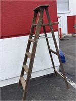 5 ft Wood Folding Ladder