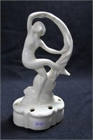 SCARF DANCER WITH LEG UP - IVORY - 6"