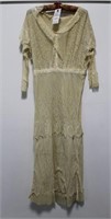 VICTORIAN LADIES LACE UNDER GARMENT BUTTONS UP