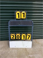 Bowls score board enamel numbers