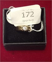 18crt gold heavy, old cut diamond ring, 0.45carat.