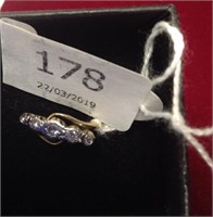 18crt  5 stone diamond ring