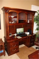 Executive Desk and Hutch Top