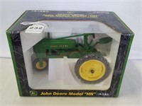 ERTL JD HN 1:16 Scale