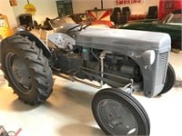 Massey Ferguson 31 traktor, MOMSFRI