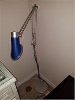 Floor Lamp w/ Adjustable Swing Arm
