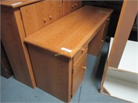 Wood 5 Drawer Desk