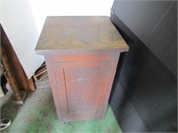 Antique Wooden Record Cabinet w/78 records)