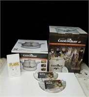 2 & 4 gallon can cookers plus accessories new in