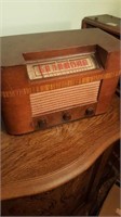 Antique sentinel radio