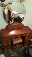 Vanity dresser and chair