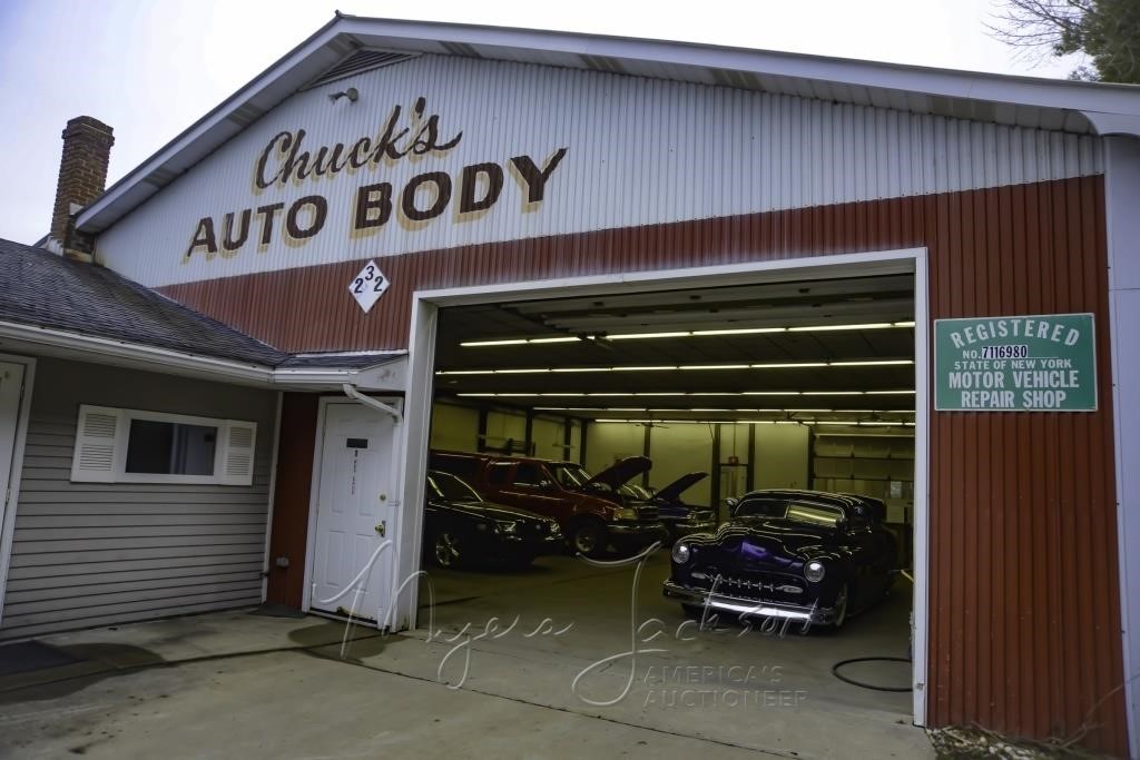 Chucks Auto Body Estate Auction - Real Estate