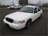 2011 FORD CROWN VICTORIA 142486 KMS
