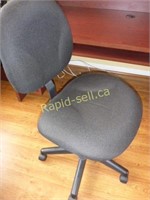 Ergonomically Designed Office Chair