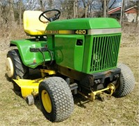 John Deere 420 Lawn Tractor