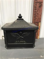 Metal mailbox w/ side door and key