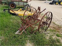 LL-  VINTAGE WIGGLE TAIL CULTIVATOR