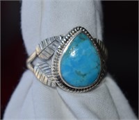 Sterling Silver Ring w/ Turquoise Sz 7.5