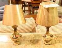 Pair of Chinese decorated boudoir lamps with