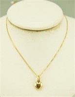 14kt gold ladies necklace with heart pendent