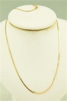 Marked 14kt gold ladies necklace