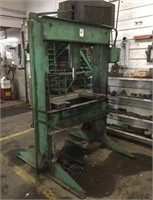 WELLCO 30 Ton Hydraulic Press